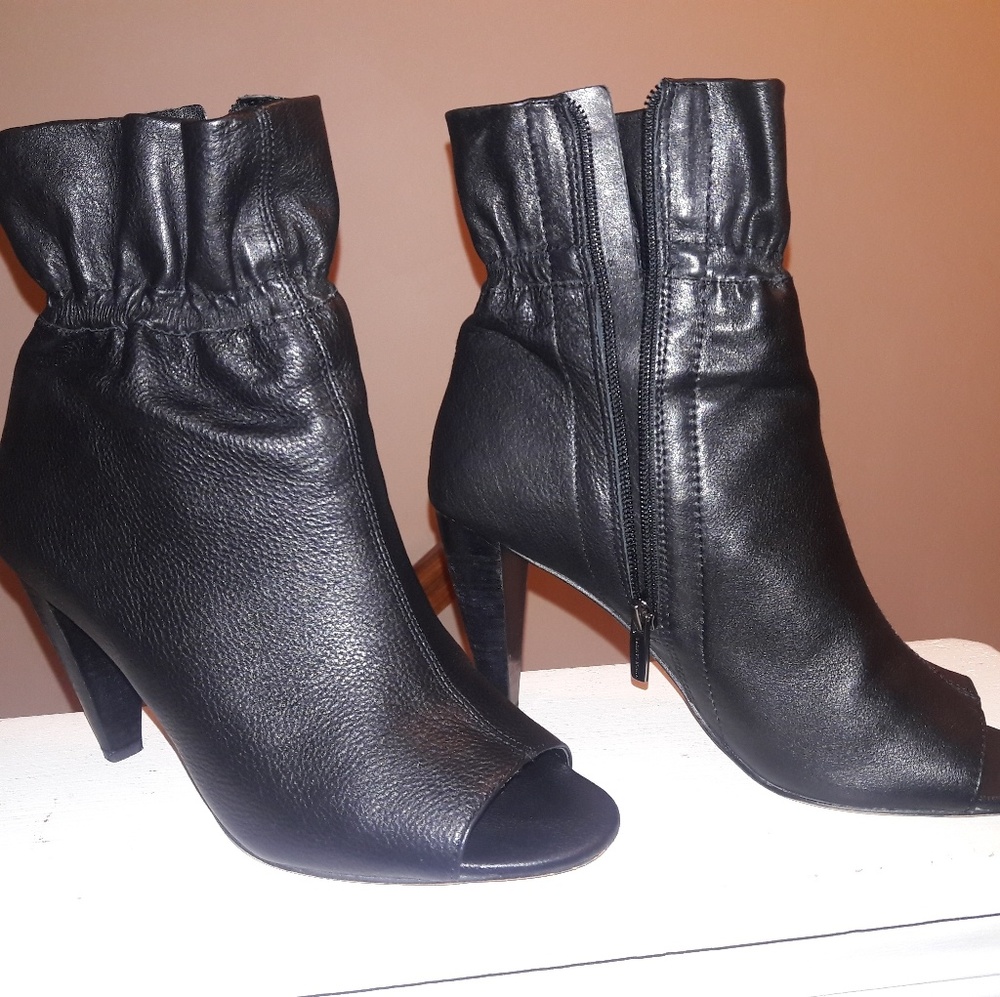 Vince camuto bootie